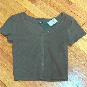 3/$15 NWT Button down crop top tee